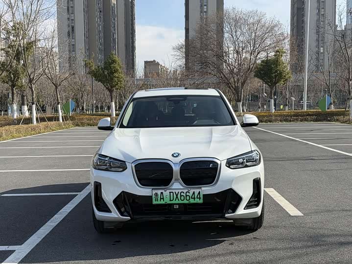 2024 BMW iX3