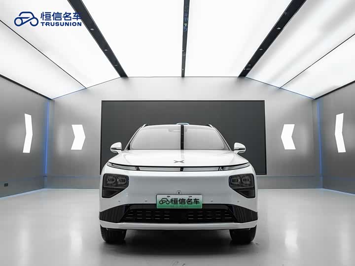 2025 XPeng G9