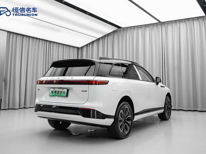 2025 XPeng G9