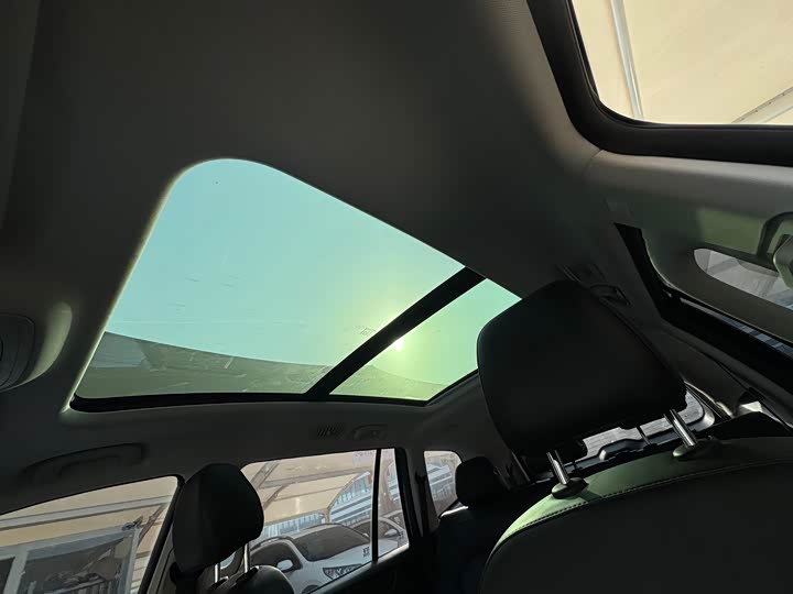 Roewe RX8 2019 2019款 30T 智联网四驱超群旗舰版