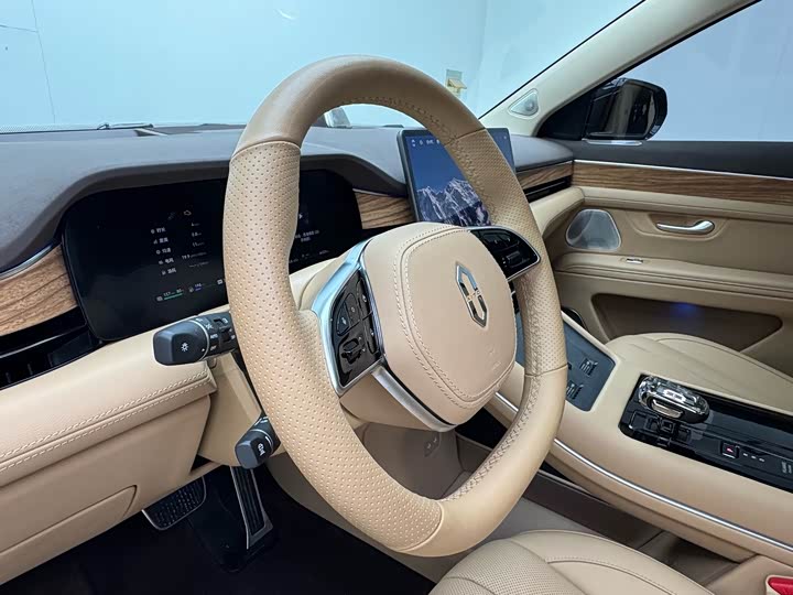 Aito M7 2024 2024款 1.5T 后驱Plus版 5座