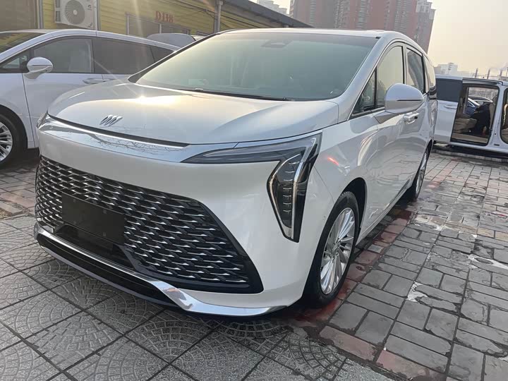 Buick GL8 Century 2025 2025款 2.0T 六座蕴世版