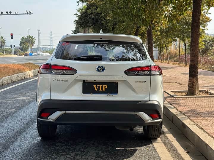 Toyota Frontlander 2024 2024款 2.0L 智能电混双擎 豪华版