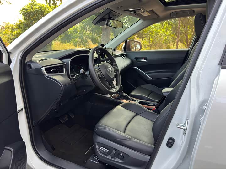 Toyota Frontlander 2024 2024款 2.0L 智能电混双擎 豪华版