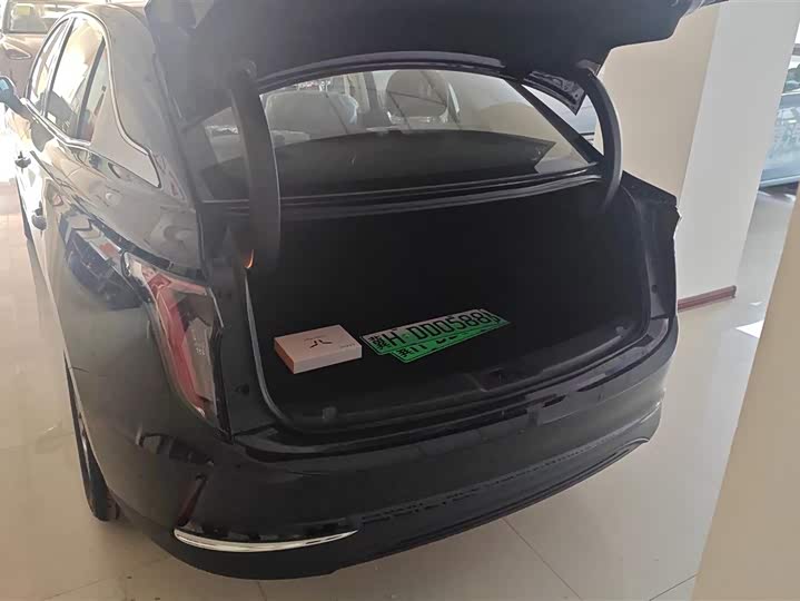 Hongqi E-QM5 2025 2025款 500km 出行版