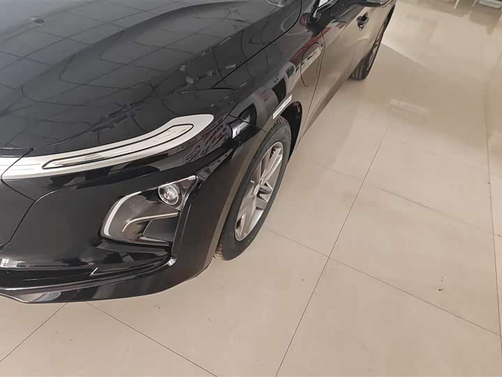 Hongqi E-QM5 2025 2025款 500km 出行版