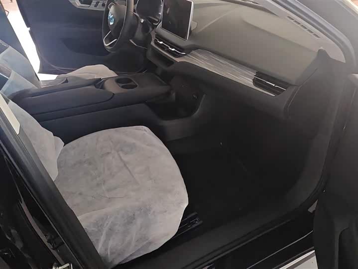 Hongqi E-QM5 2025 2025款 500km 出行版