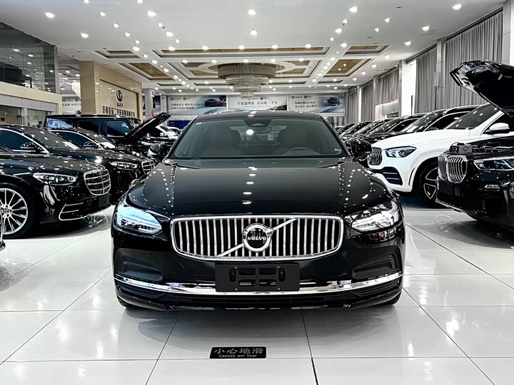 Volvo S90 2025 2025款 B5 智远豪华版