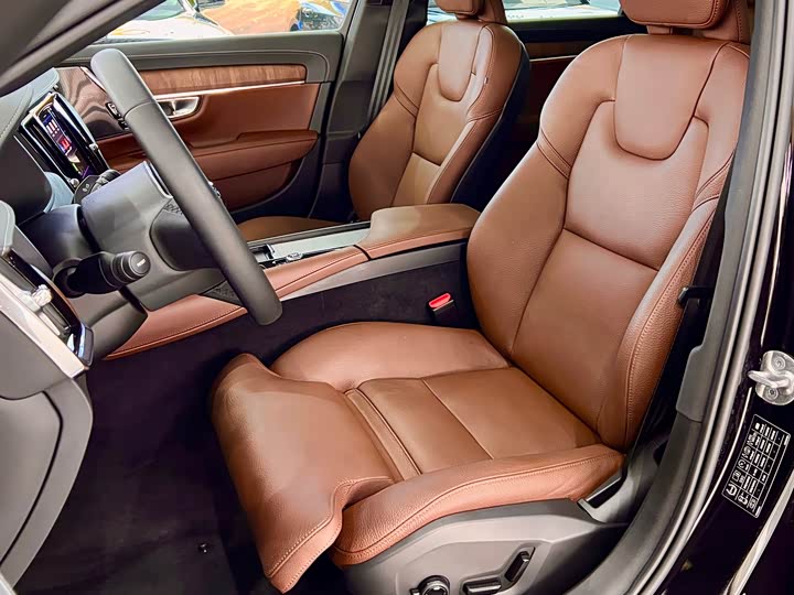 Volvo S90 2025 2025款 B5 智远豪华版