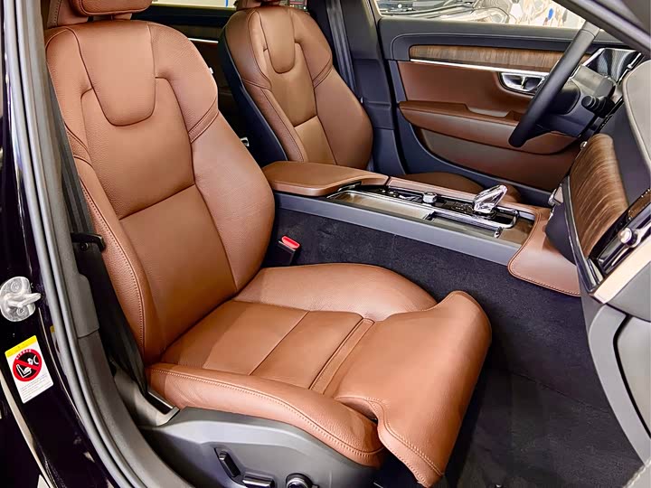 Volvo S90 2025 2025款 B5 智远豪华版