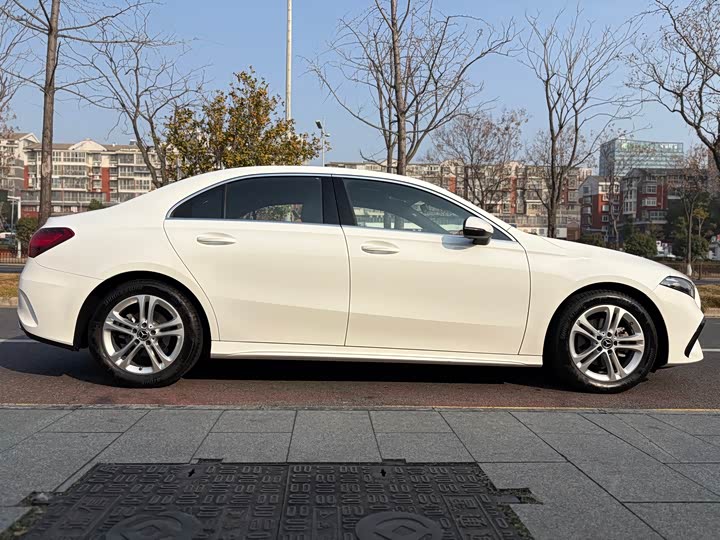 Mercedes-Benz A-Class 2024 2024款 A 180 L