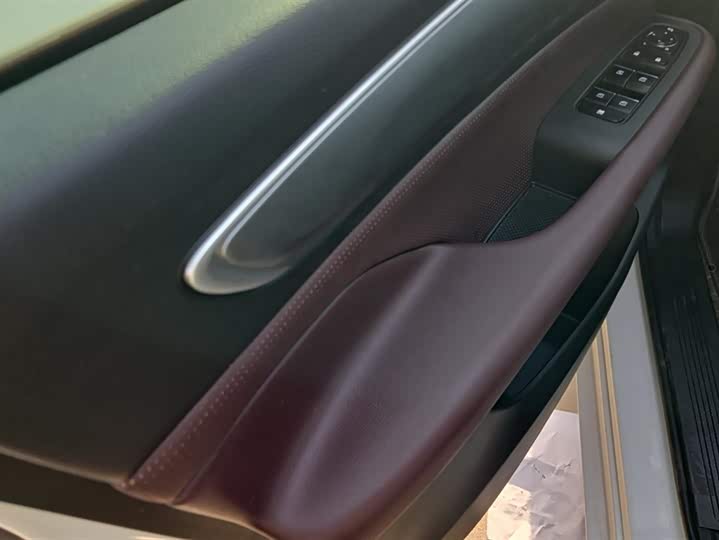 GAC Trumpchi M6 2023 2023款 PRO 270T DCT豪华版