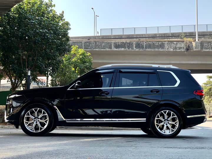 BMW X7 2024 2024款 xDrive40i 领先型豪华套装