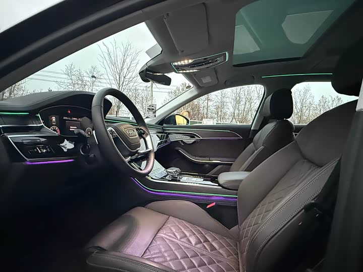 Audi A8 2025 2025款 A8L 50 TFSI quattro 臻选型