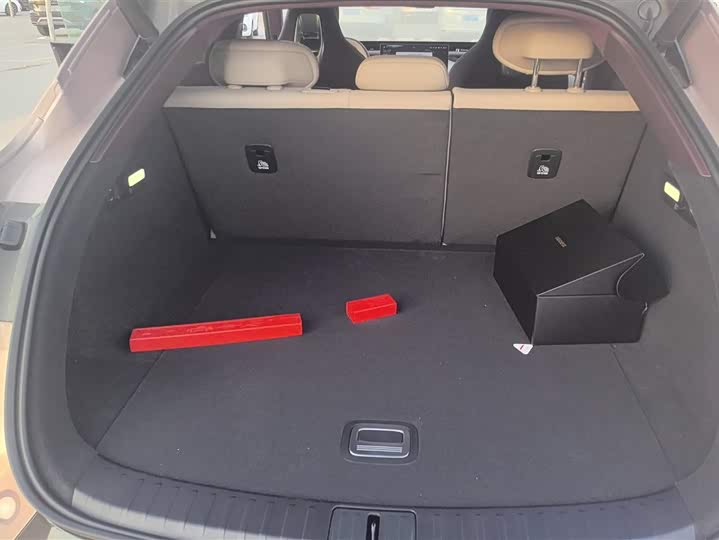 Xiaomi YU7 2025 2025款 超长续航高性能四驱Max版