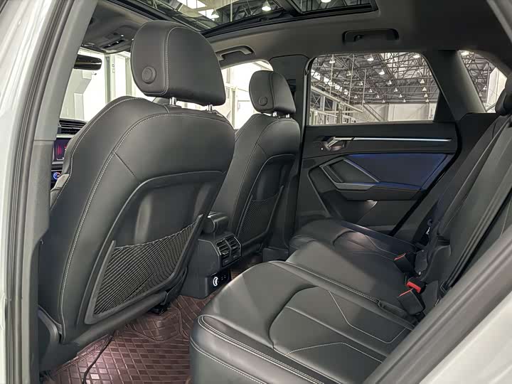 Audi Q3 2024 2024款 35 TFSI 时尚动感型