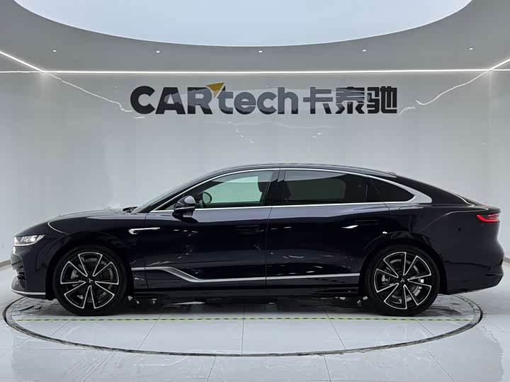 Voyah Passion 2024 2024款 PHEV 四驱超长续航旗舰版