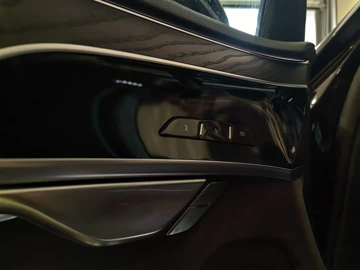 Audi A8 2025 2025款 A8L 50 TFSI quattro 臻选型