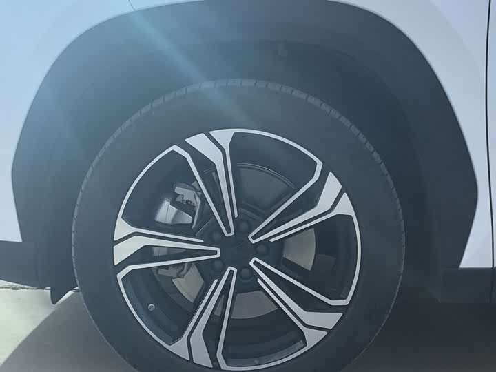 Geely Galaxy L7 2025 2025款 EM-i 115km 探索+版