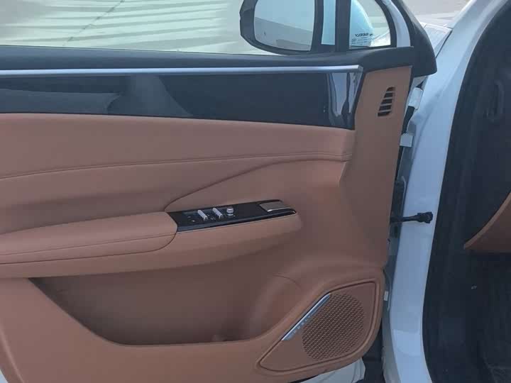 Geely Galaxy L7 2025 2025款 EM-i 115km 探索+版