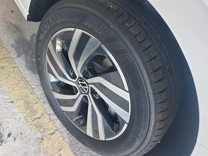 Volkswagen Bora 2025 2025款 200TSI DSG悦行导航版