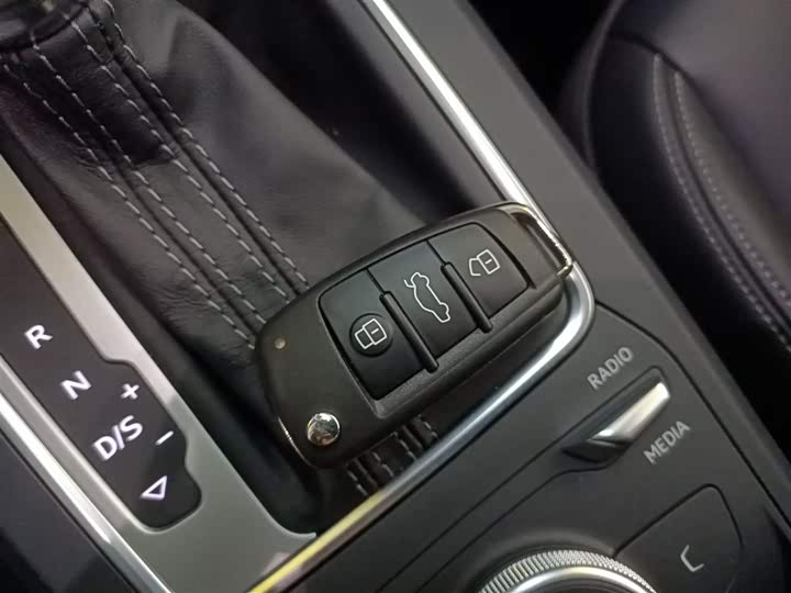 Audi Q2L 2024 2024款 35TFSI 时尚动感型