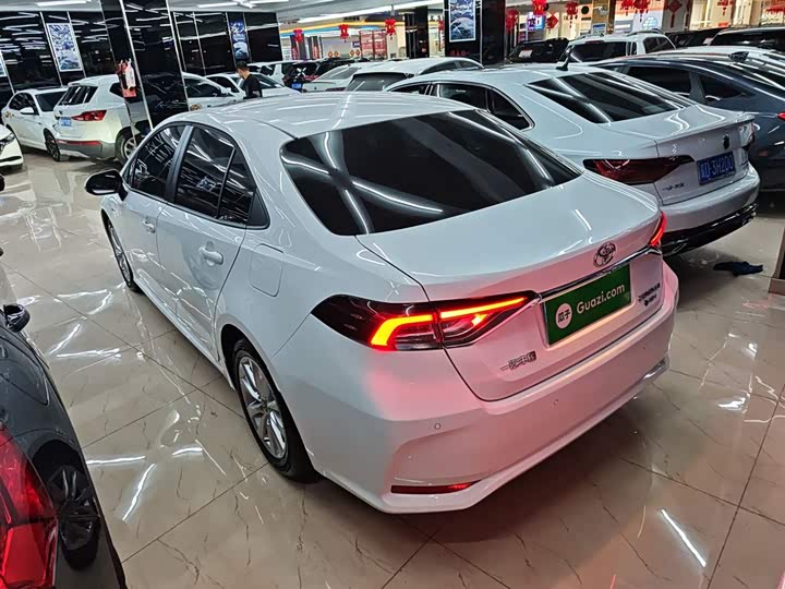 Toyota Corolla 2024 2024款 1.8L 智能电混双擎 精英版