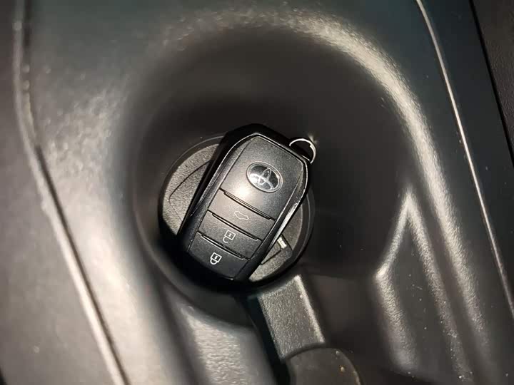 Toyota Corolla 2024 2024款 1.8L 智能电混双擎 精英版