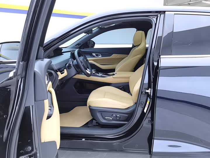 Changan UNI-K 2024 2024款 2.0T 两驱悦享型