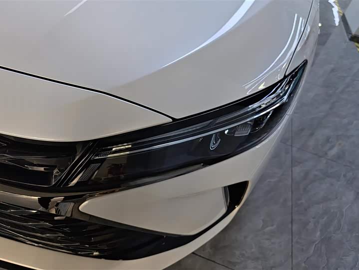 Chevrolet Monza 2024 2024款 1.5L 双离合悦享版