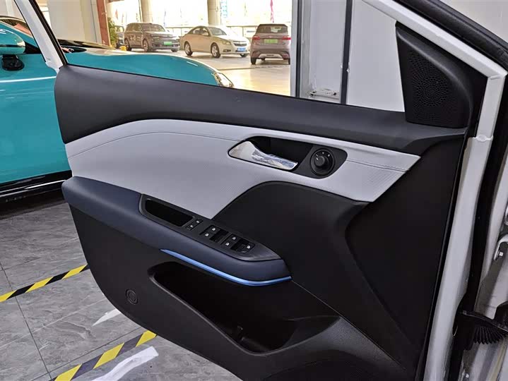 Chevrolet Monza 2024 2024款 1.5L 双离合悦享版