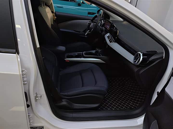 Chevrolet Monza 2024 2024款 1.5L 双离合悦享版