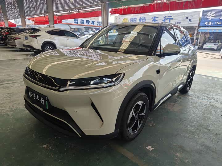 2025 BYD Yuan Up