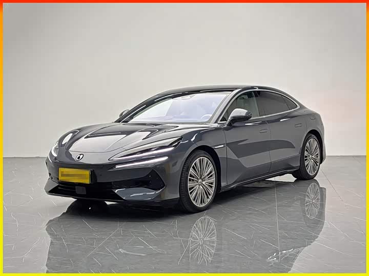 Denza Z9 2024 2024款 1100km 四驱Ultra版