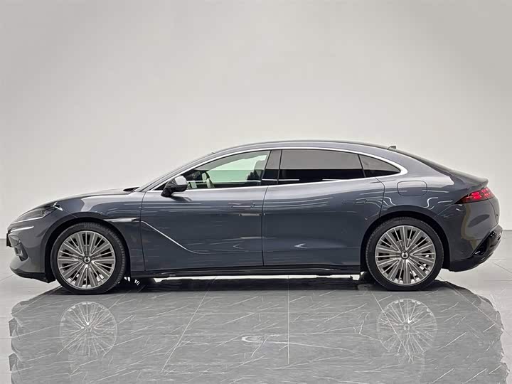 Denza Z9 2024 2024款 1100km 四驱Ultra版