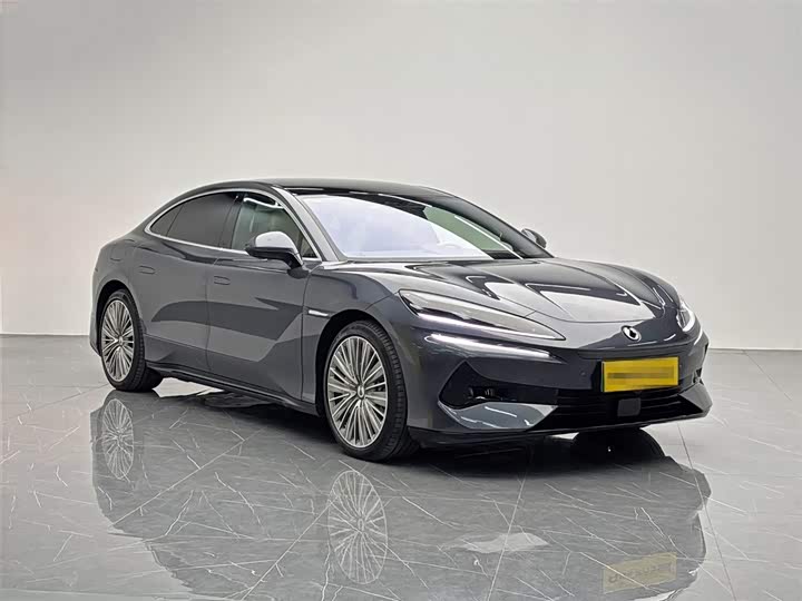 Denza Z9 2024 2024款 1100km 四驱Ultra版