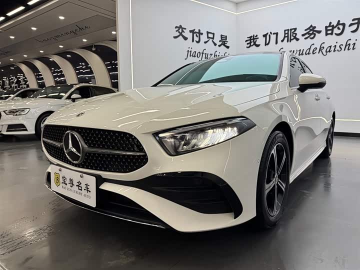 Mercedes-Benz A-Class 2025 2025款 A 200 L 时尚型