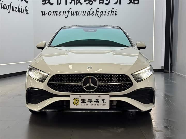 Mercedes-Benz A-Class 2025 2025款 A 200 L 时尚型