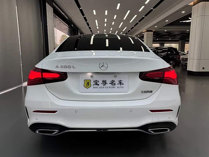 Mercedes-Benz A-Class 2025 2025款 A 200 L 时尚型