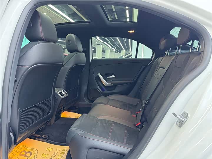 Mercedes-Benz A-Class 2025 2025款 A 200 L 时尚型