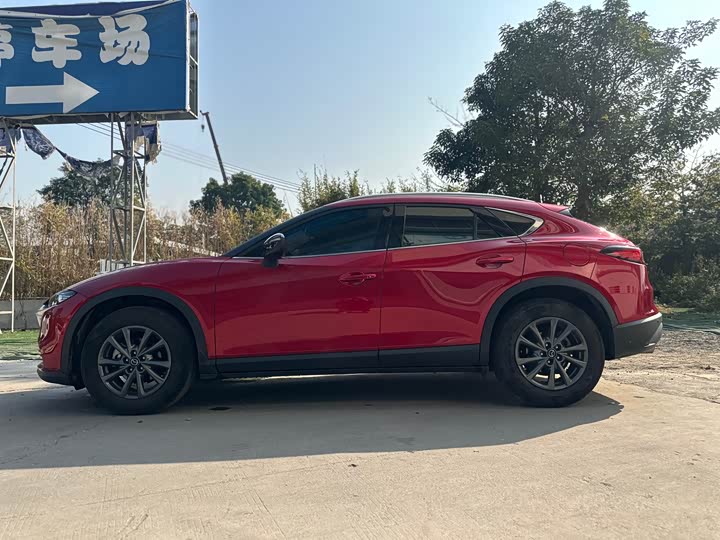 Mazda CX-4 2021 2021款 2.0L 自动两驱蓝天品位版