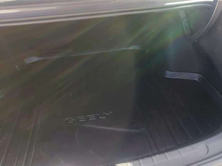 Geely Preface 2025 2025款 东方曜 2.0TD 望月版