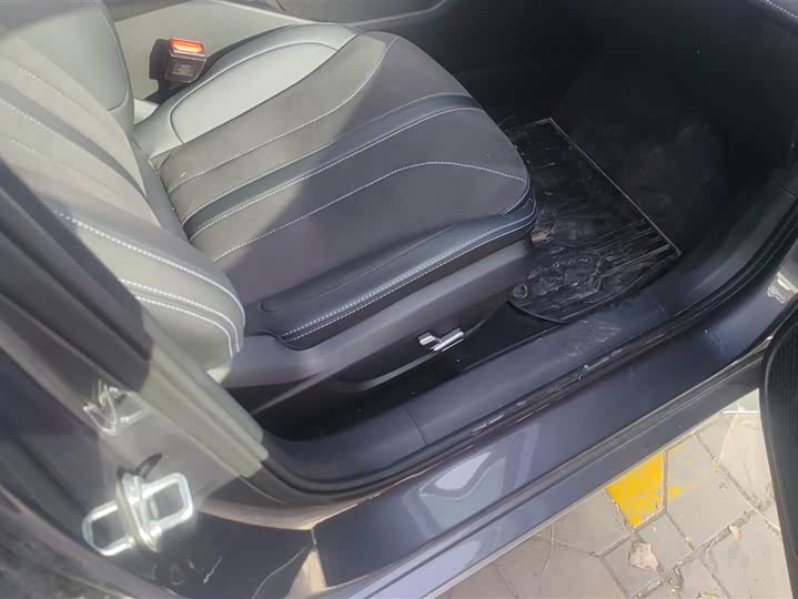 Geely Preface 2025 2025款 东方曜 2.0TD 望月版