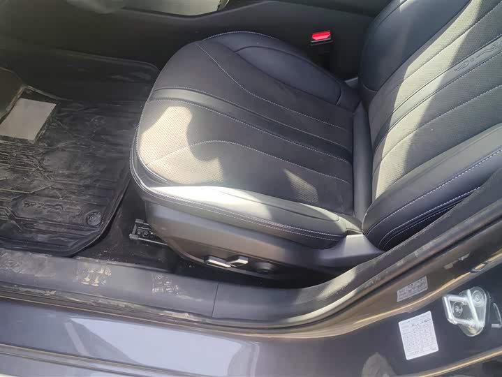 Geely Preface 2025 2025款 东方曜 2.0TD 望月版