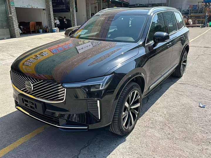 Volvo XC90 2025 2025款 改款 B5 智逸豪华版 5座