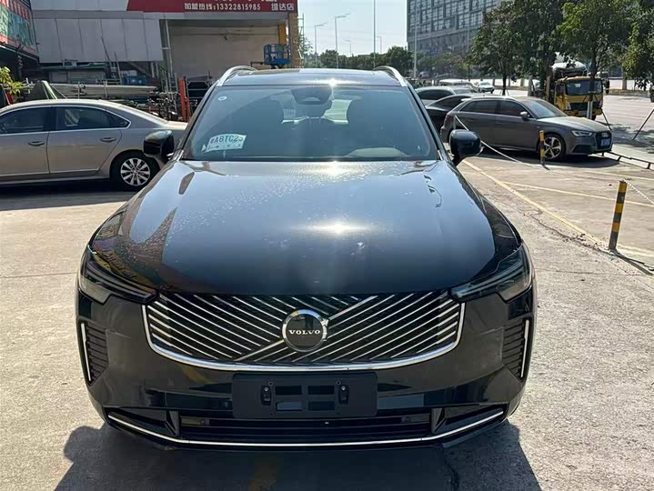 Volvo XC90 2025 2025款 改款 B5 智逸豪华版 5座