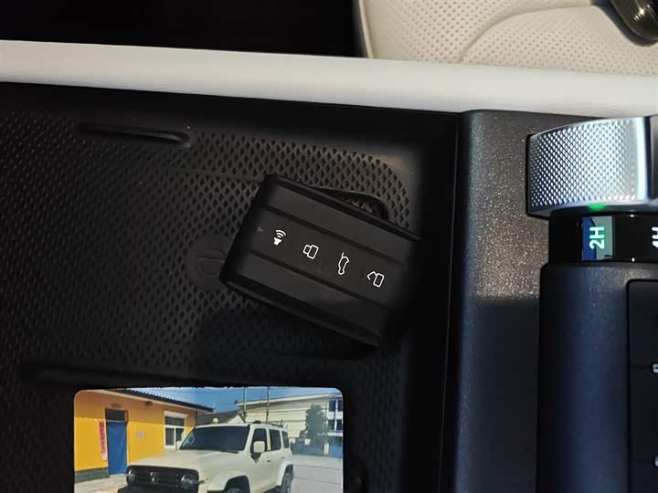 Tank 300 Hybrid 2025 2025款 Hi4-T 37.1kWh