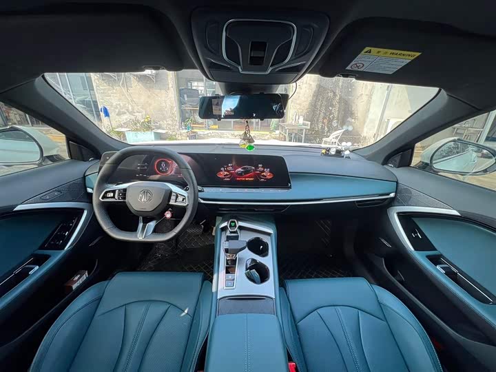 MG Motor 7 2025 2025款 1.5T 300 DCT优雅版