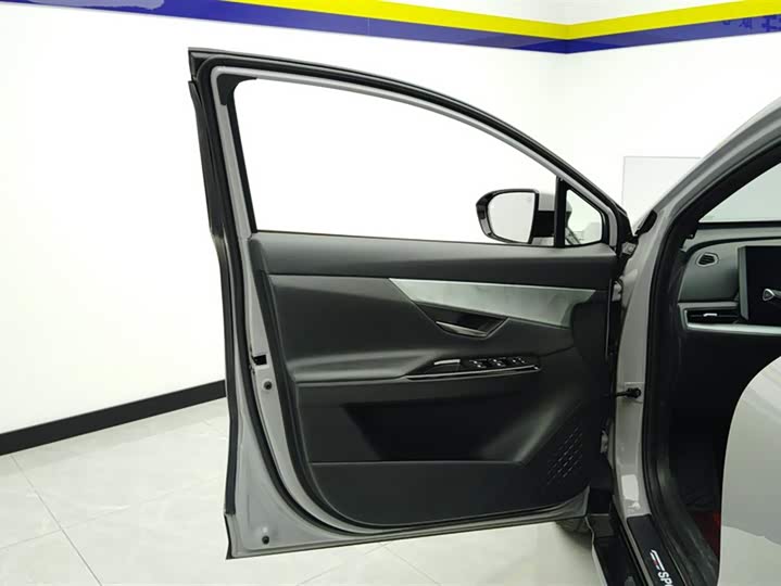 Changan UNI-T 2023 2023款 第二代 1.5T 尊贵型