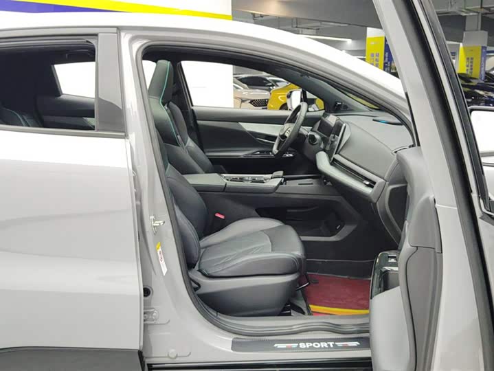 Changan UNI-T 2023 2023款 第二代 1.5T 尊贵型